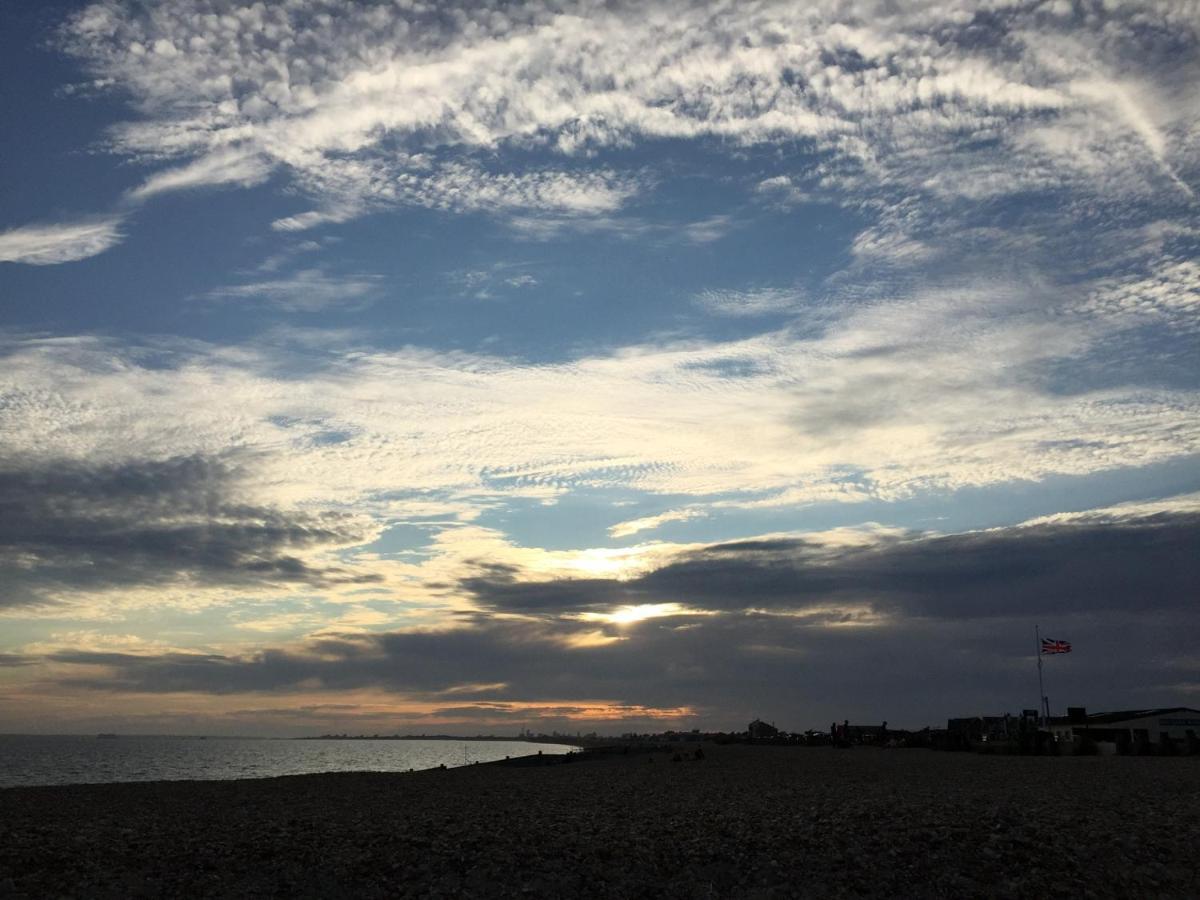 The Barn Apartamento South Hayling Exterior foto